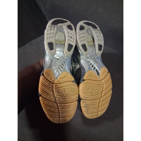 Mizuno Volleyball Shoes Wave Bolt 4 Womens Size 9.5 Sneakers Black Gray Silver - Picture 7 of 8